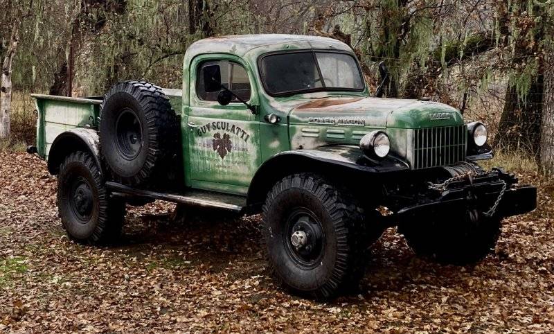 Misc Front End (16550)c '53 Dodge Power Wagon.jpg