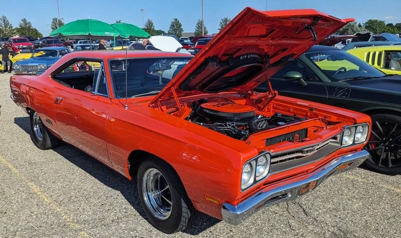 Misc Front End (16678) '69 Plymouth GTX.jpg