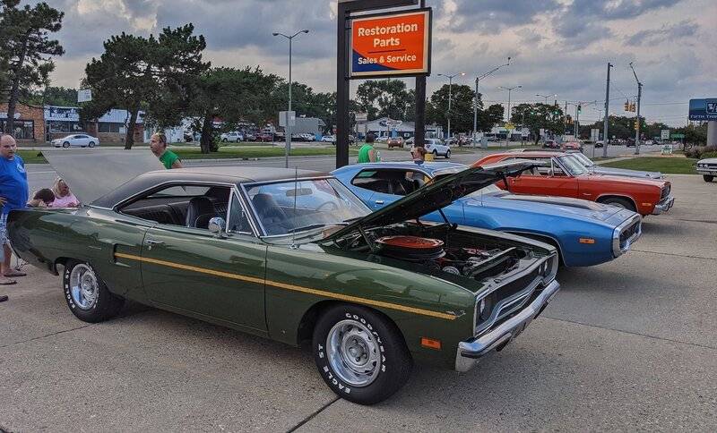 Misc Mopars (159).jpg