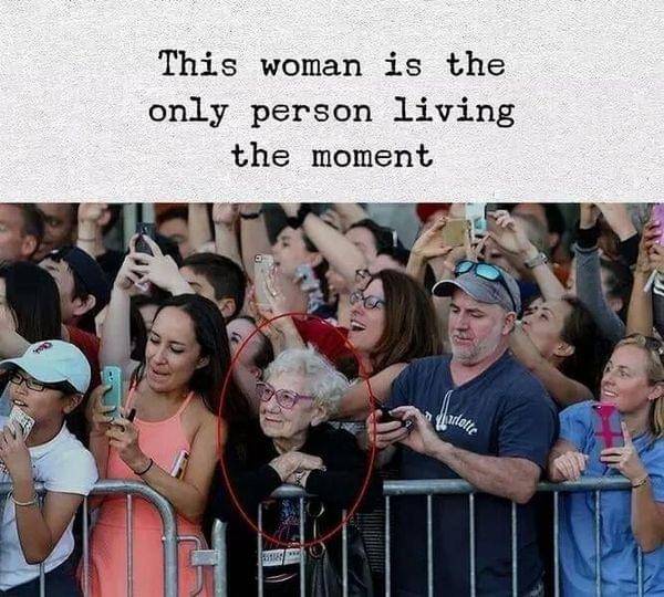 Moment.jpeg