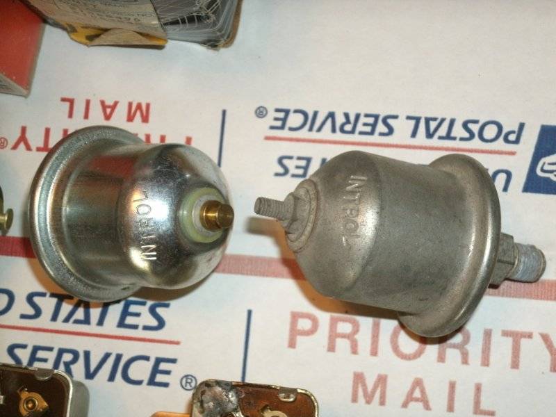 Mopar parts 8-17 Hemi Fan etc 006.JPG