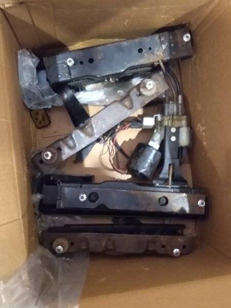 Mopar pwr seat tracks.jpg