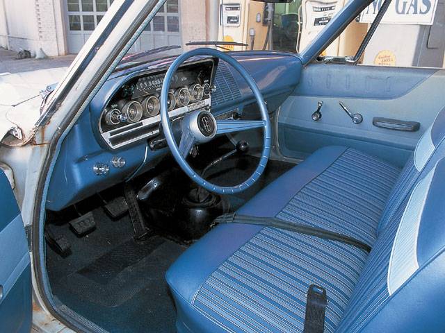 mopp_0203_04_z-1962_dodge_dart-interior.jpg