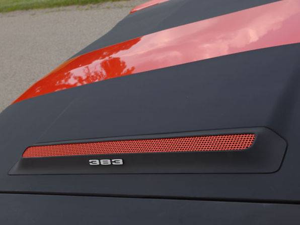mopp_0712_10_z-1969_plymouth_road_runner-hood.jpg