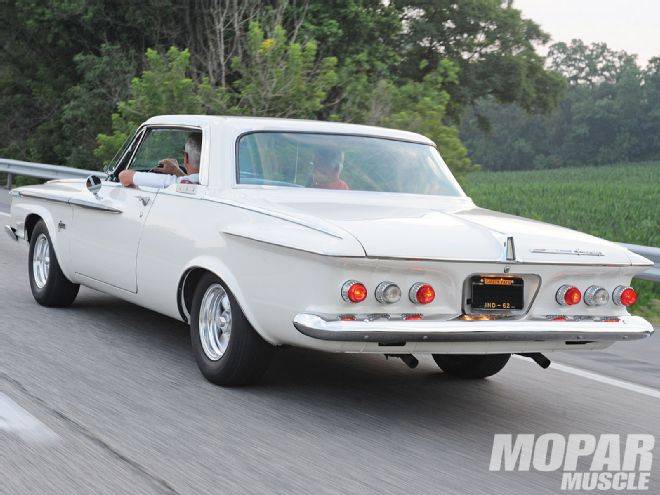 mopp_1006_07_o+1962_plymouth_fury+back_view.jpg