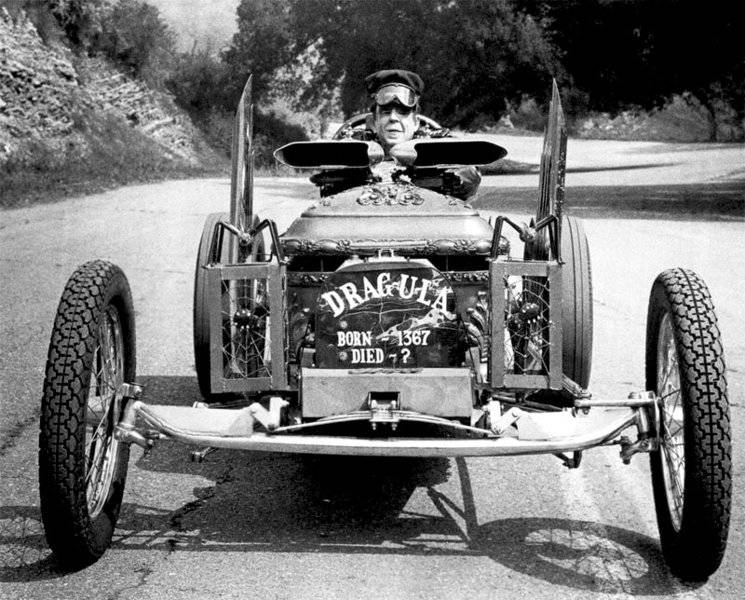 munsters-dracula-dragster.jpg