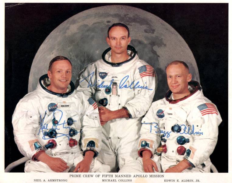Nasa Apollo 11 crew Neil Armstrong Mike Collins Buzz Aldrin.jpg