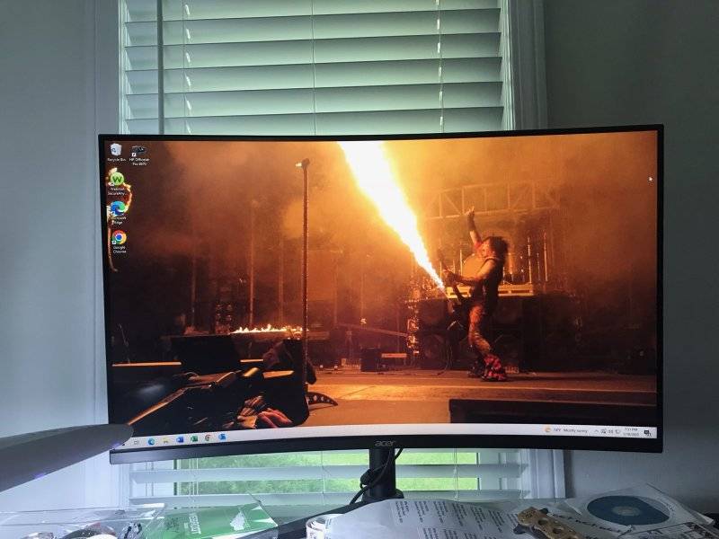 Nikki Sixx desktop.jpg