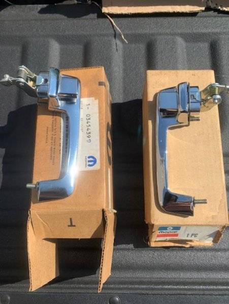 NOS A,B BODY OUTER DOOR HANDLES...jpg
