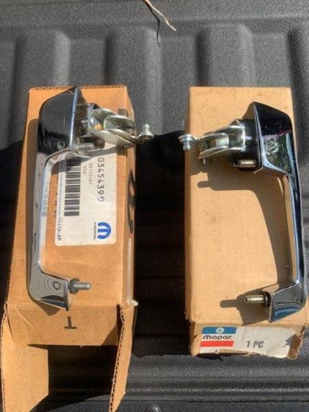 NOS A,B BODY OUTER DOOR HANDLES.jpg