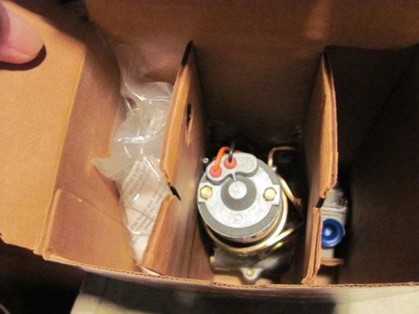 nos  mopar performance electric fuel pump.jpg