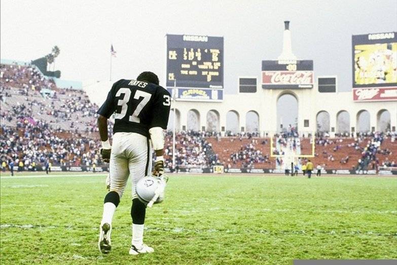 Oakland Raiders Safety & CB #37 Lester Hayes.jpg