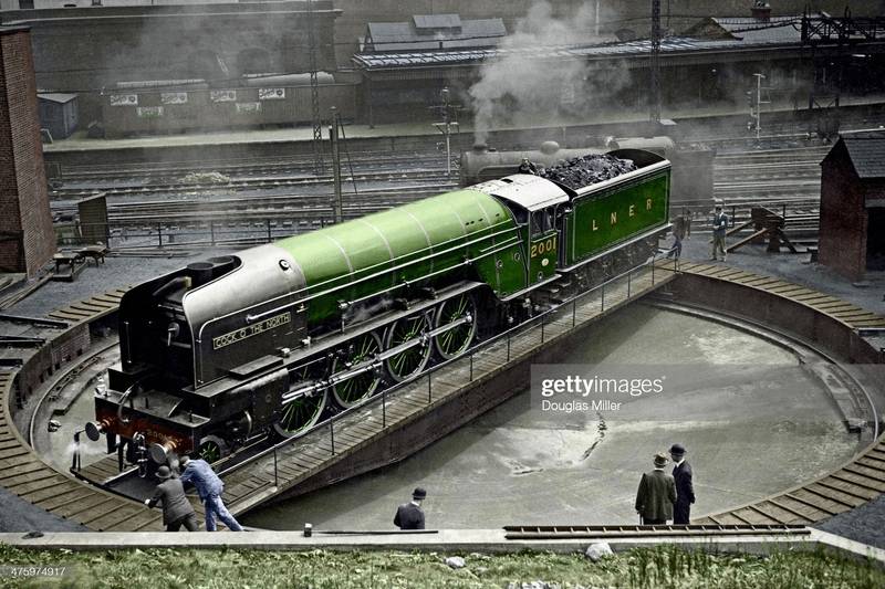 ondon-and-north-eastern-railway-class-p2-locomotive-no-2001-cock-picture-id475974917?s=2048x2048.jpg