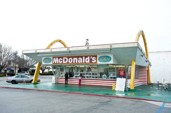 original-mcdonalds-restaurant-joe-belanger.jpg