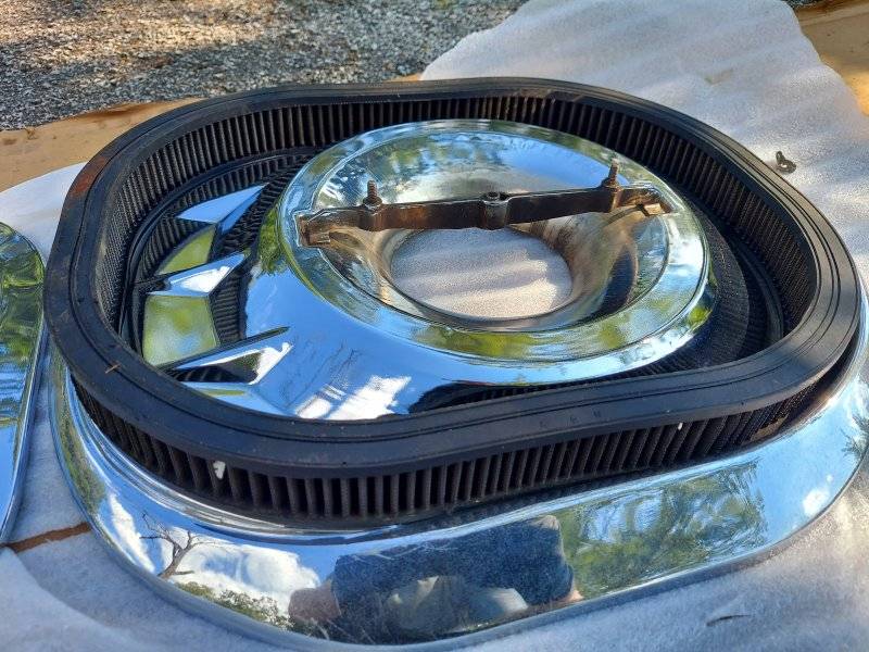 Oval 4 bbl Air Cleaner 01.jpg