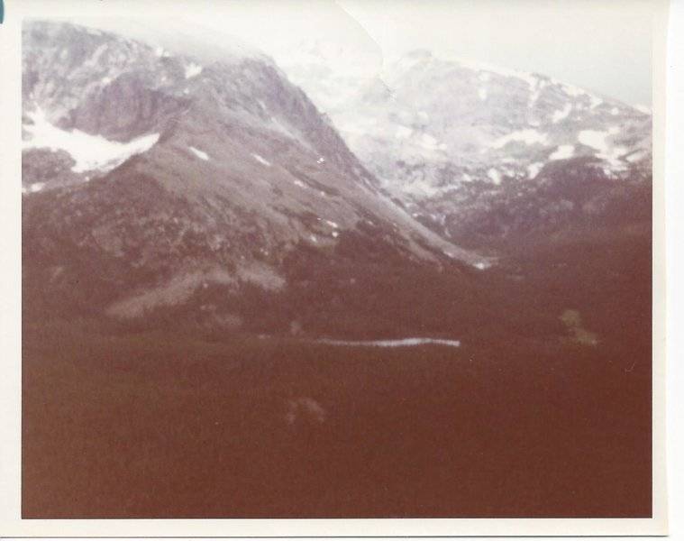 Overlook going up road to Pikes Peak 1975.jpg