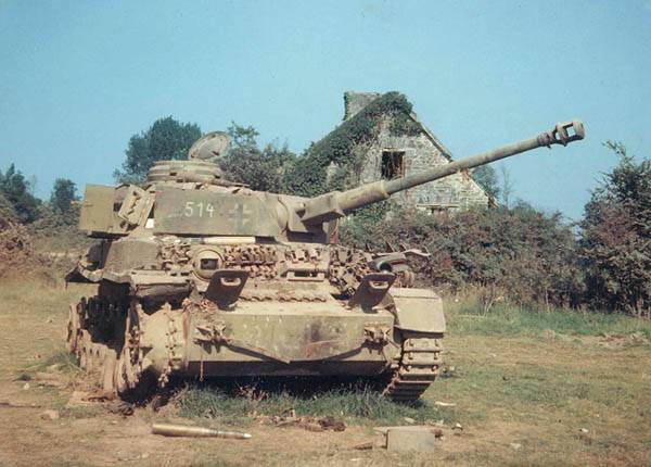 panzer-lehr-panzer-iv-normandy.jpg