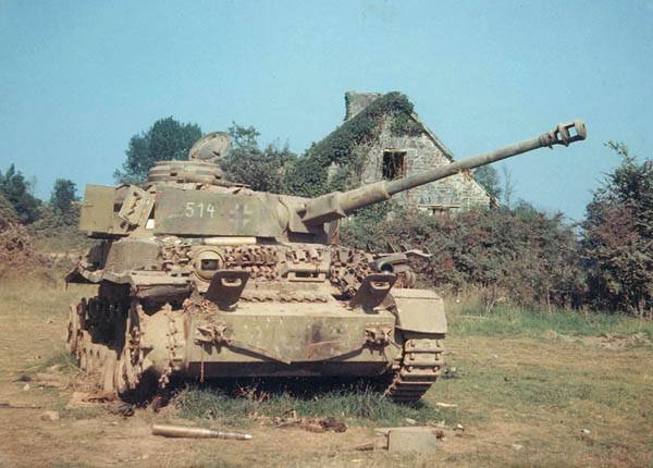 panzer-lehr-panzer-iv-normandy.jpg