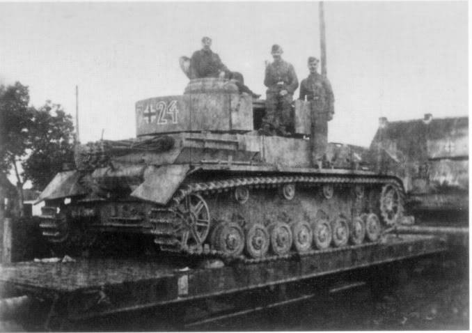 PanzerIVJ_724_Agte.jpg