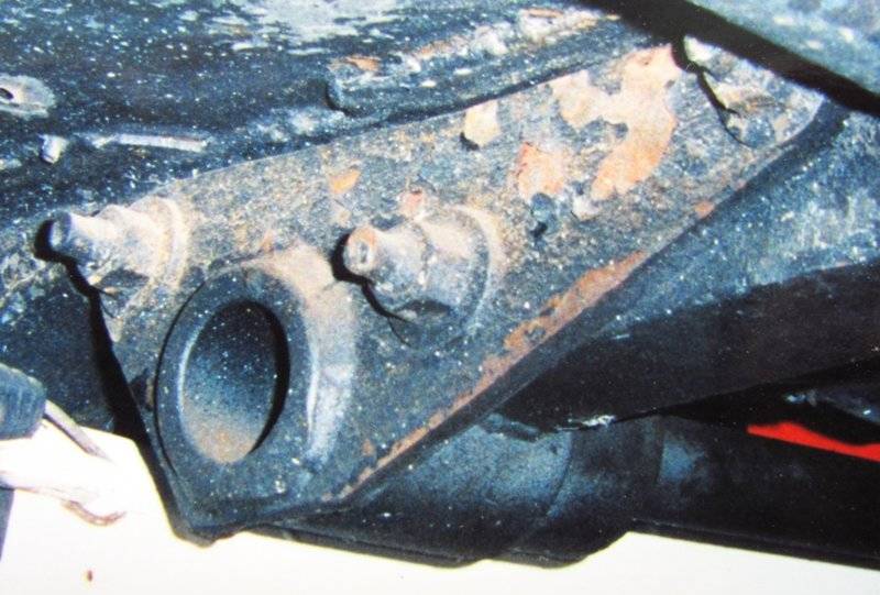 pass side t-bar anchor.JPG