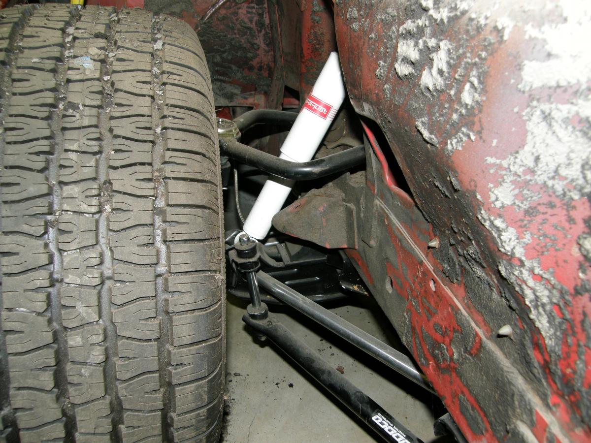 passenger side fender 001.jpg