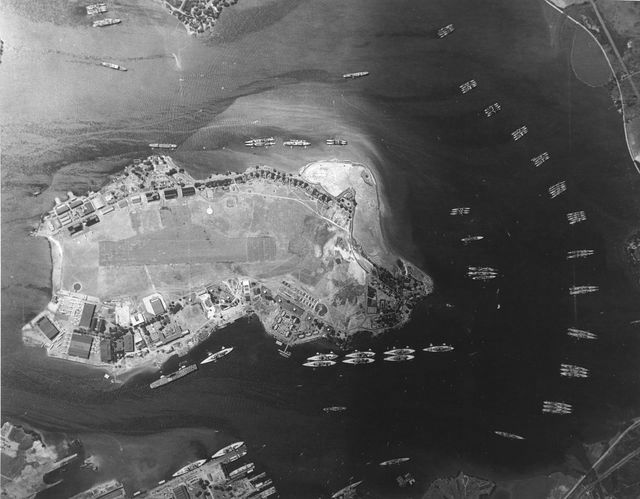 Pearl Harbor and Ford Island 1940.jpg