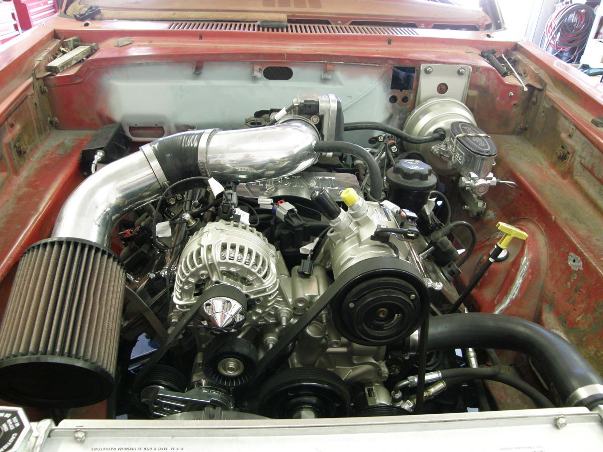 Picture   64 polara 500   5.7 Hemi w 5spd. automatic 006.jpg