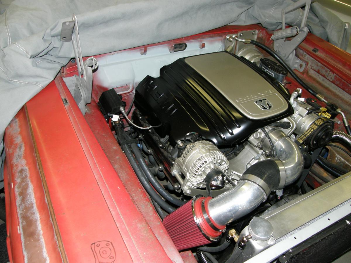 Picture   64 polara 500   5.7 Hemi w 5spd. automatic01082009 003.jpg