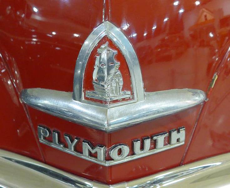 Plymouth%2B1938%2BP1030041.jpg