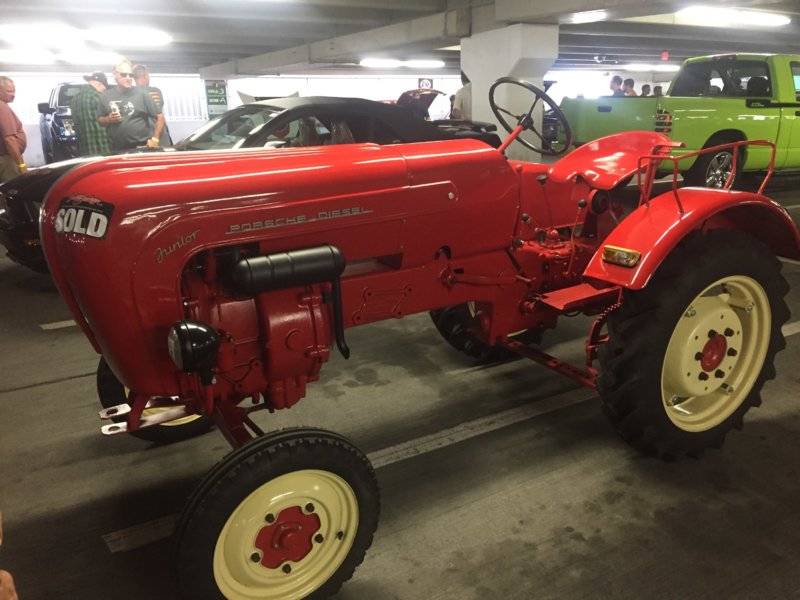 porsche tractor.jpg