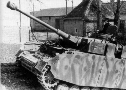 Pz4H-25_821.jpg