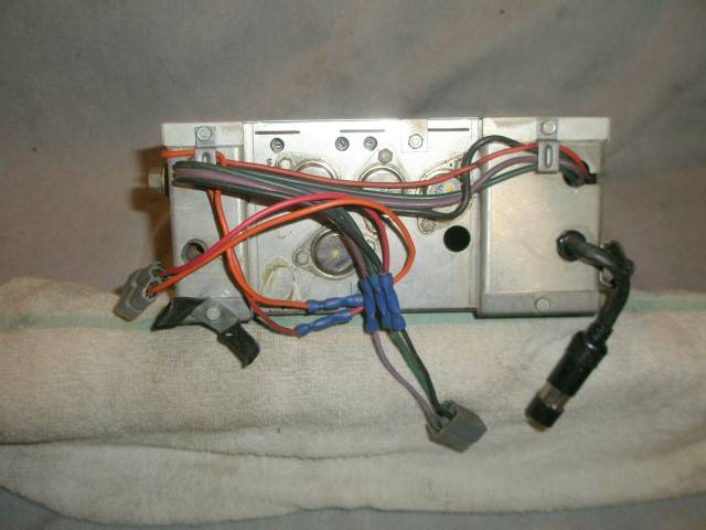 RADIOS 71-74 B BODY 5.JPG