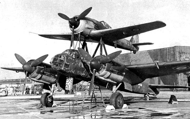 RAF--Mistel-S3B--Junkers-Ju-88A--Wk-Nr--2492---AM77--Fw-190A--Wk--Nr--733759---2-.jpg