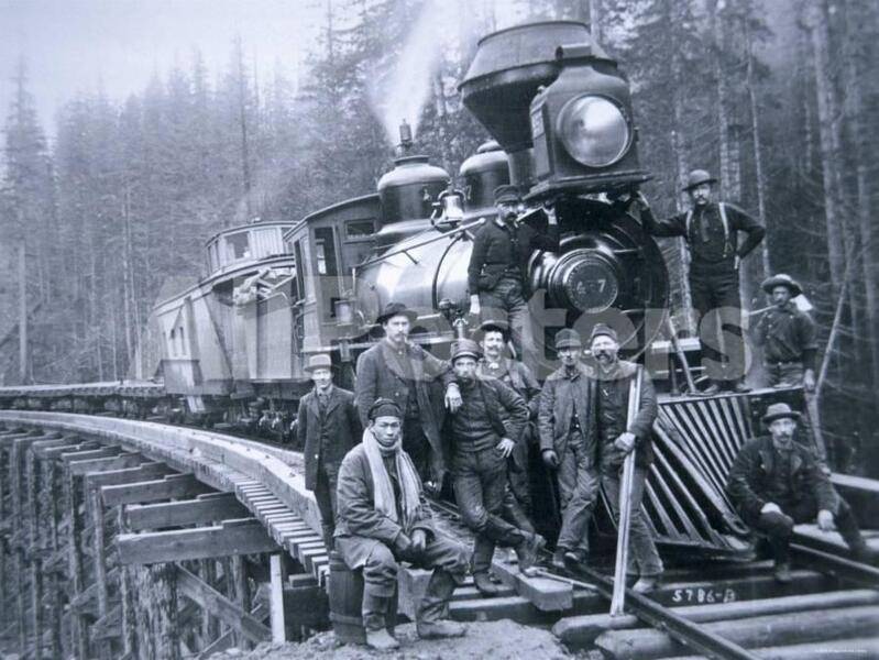 railroad-construction-crew-1886_u-L-P56QFW0.jpg