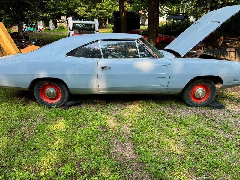 rare-1969-dodge-charger-500-emerges-from-an-estate-seller-says-1-of-392_37.jpg
