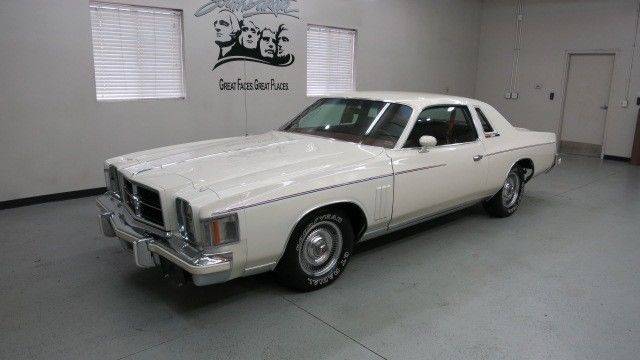 rare-1979-chrysler-cordoba-300-2-drspecialty-hardtop-in-spinnaker-white-1.jpeg