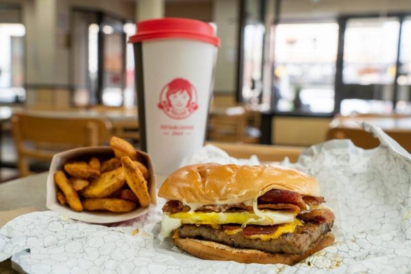 Come 2025, Wendy's is implementing a dynamic pricing model that will see prices fluxuate throughout the day based on demand, meaning items will cost more during the breakfast, lunch and dinner rushes.