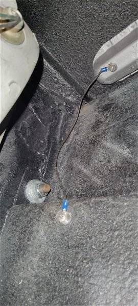 RearSidemarker_GroundWire.jpg