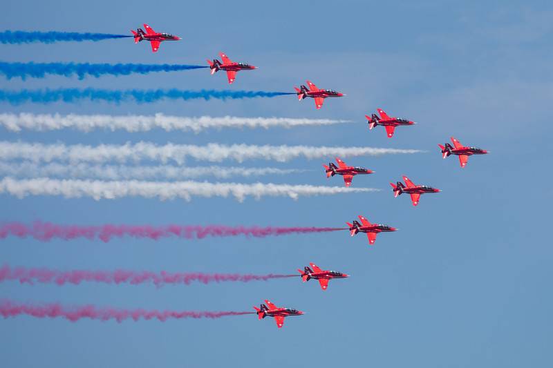 Red%20Arrows%2008-19-19%20-%20001_ps-X2.jpg