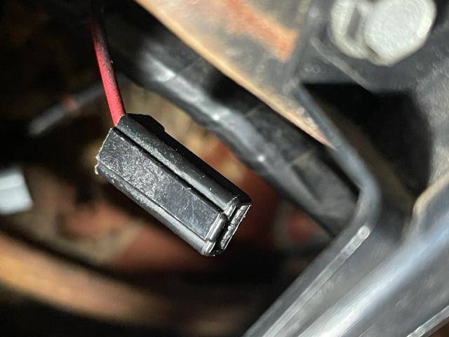 red wire from ignition key.jpg