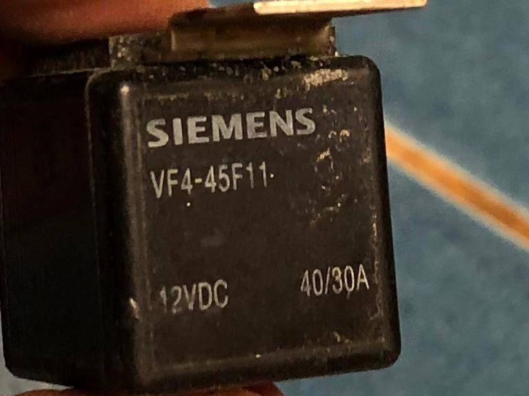 Relay Siemens 1.jpg