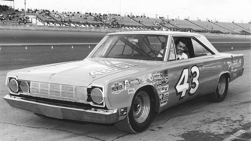 Richard-Petty-1967-NASCAR.jpg