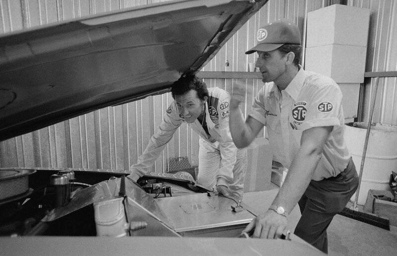 Richard Petty brother engine builder Maurice died 8-2-2020 81 years old.jpg