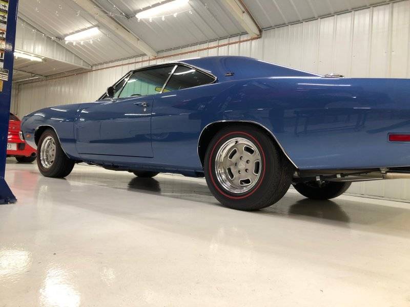 Rim Mopar Recall wheels remake @INTMD8 side view of the Charger with the wheels.jpg