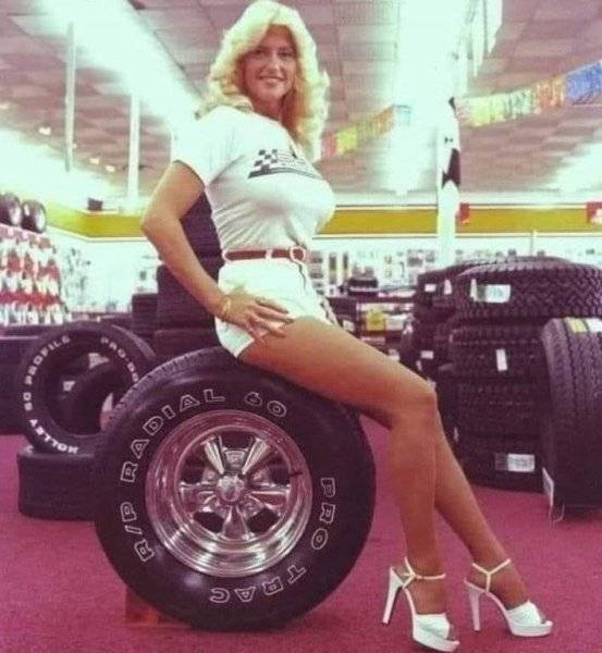 RIM Pro-Trac tires Cragar Wheels - Linda Vaughn.jpg