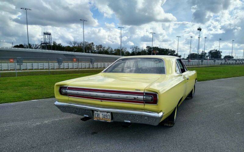 RM21J8A345778-1968-plymouth-road-runner-2-aa3968.jpg