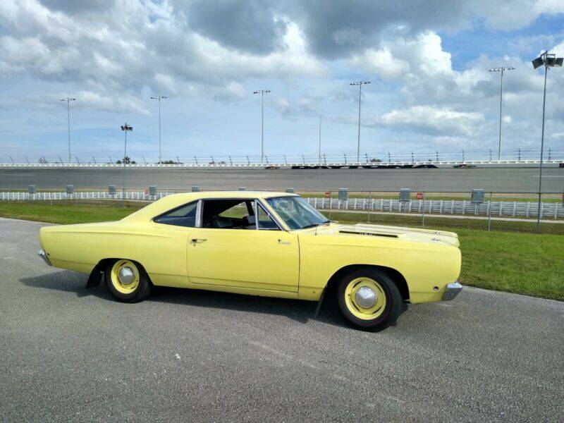 RM21J8A345778-1968-plymouth-road-runner-6-aa39b9.jpg