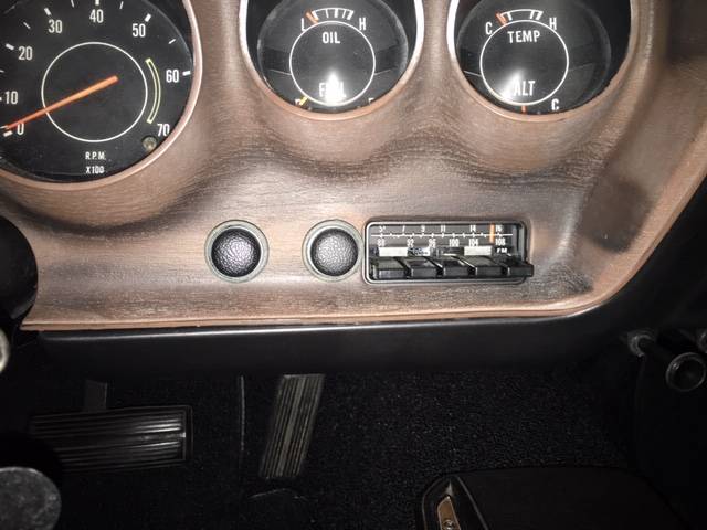 road runner rallye dash radio.JPG