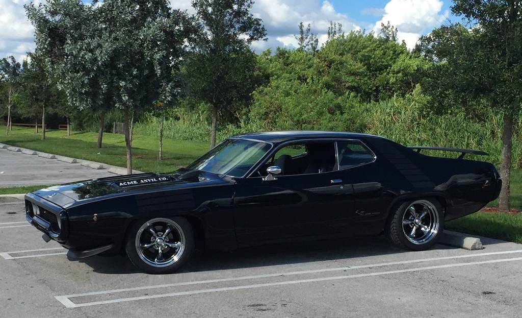 Roadrunner%2072%20first%20to%20the%20show_1.jpg