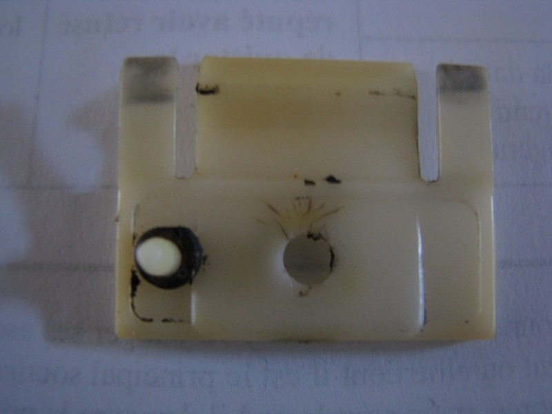 Rocker Panel Moulding Clips 001.JPG
